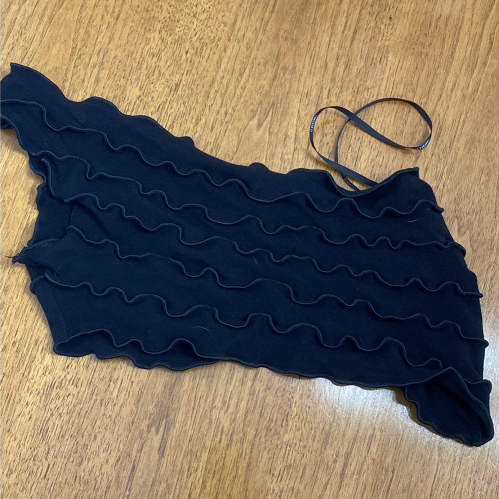 Forever 21 Black One-Shoulder Ruffle Top